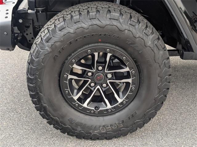 new 2025 Jeep Wrangler car, priced at $57,151