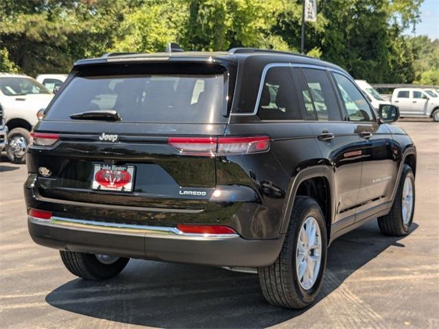 new 2025 Jeep Grand Cherokee car, priced at $40,702