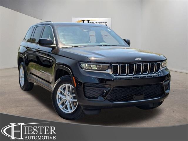 new 2025 Jeep Grand Cherokee car, priced at $40,702