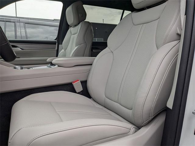 new 2025 Jeep Wagoneer car, priced at $70,031