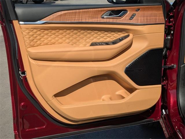 new 2025 Jeep Grand Cherokee car, priced at $63,745