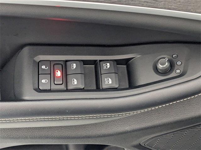 used 2023 Jeep Grand Cherokee car, priced at $32,242