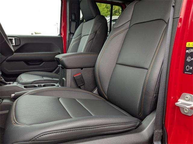 new 2025 Jeep Wrangler car, priced at $48,484