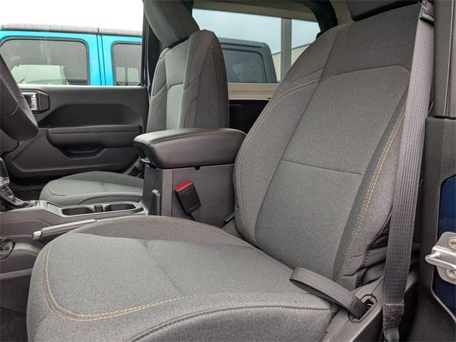 new 2025 Jeep Wrangler car, priced at $39,006