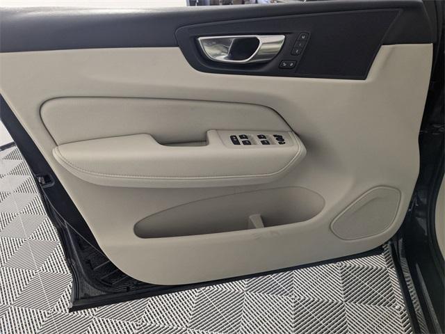 used 2022 Volvo XC60 car, priced at $22,916