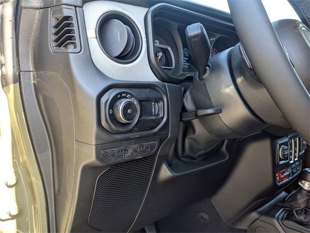 new 2025 Jeep Wrangler car, priced at $42,999