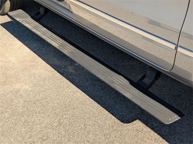 used 2022 Ram 1500 car, priced at $49,467