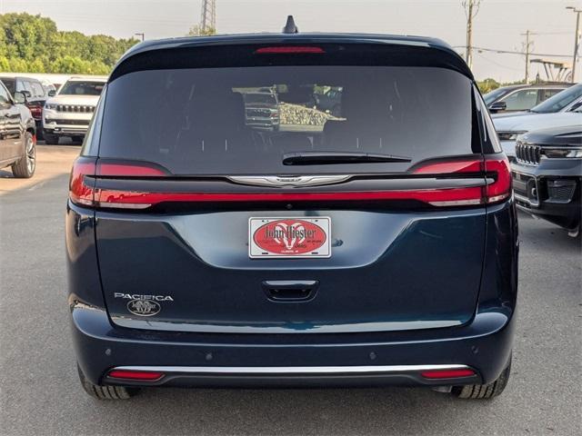 new 2025 Chrysler Pacifica car, priced at $43,527