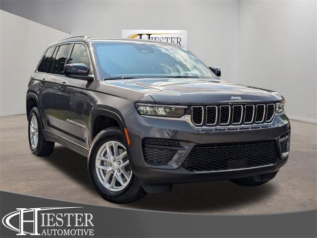 new 2025 Jeep Grand Cherokee car, priced at $40,702