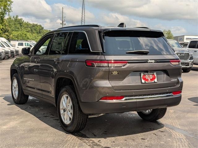 new 2025 Jeep Grand Cherokee car, priced at $40,702