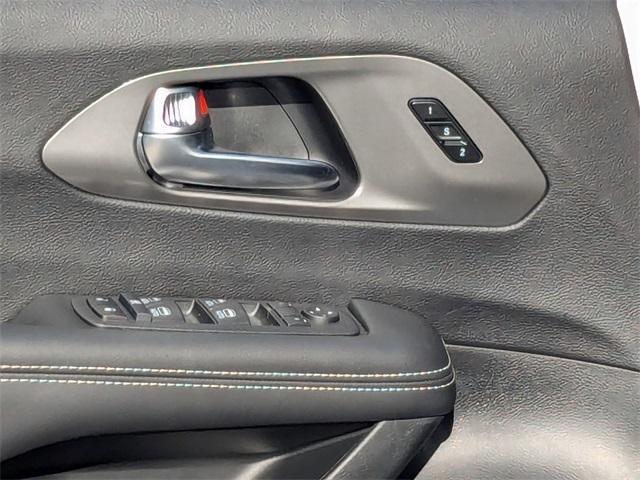 new 2025 Chrysler Pacifica car, priced at $40,080