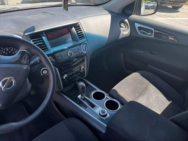 used 2015 Nissan Pathfinder car, priced at $6,500