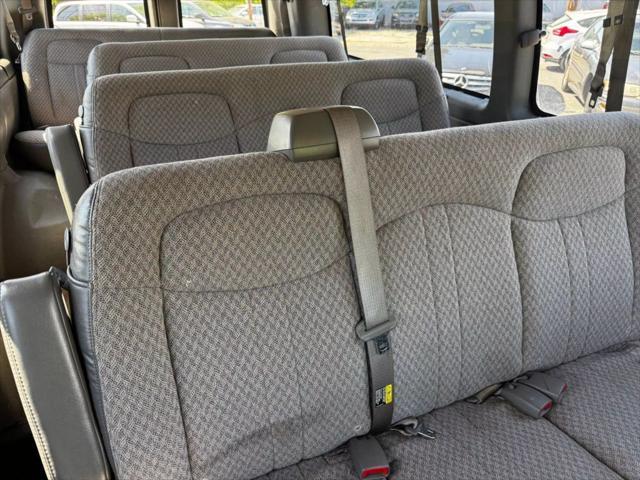 used 2005 Chevrolet Express 3500 car