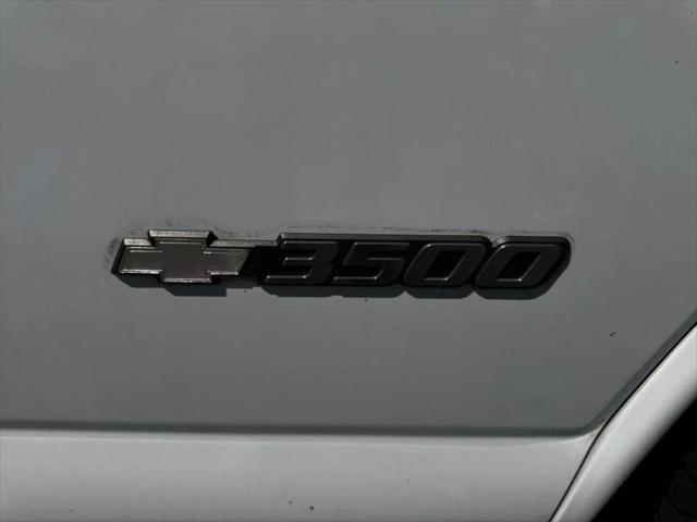 used 2005 Chevrolet Express 3500 car