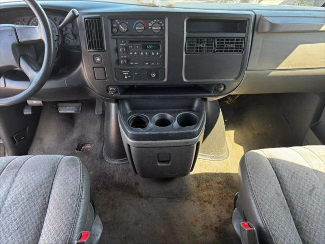 used 2005 Chevrolet Express 3500 car