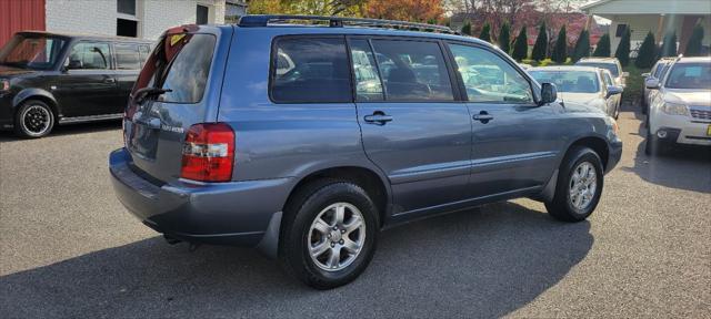 used 2006 Toyota Highlander car, priced at $7,990