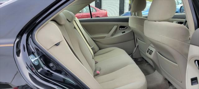 used 2007 Toyota Camry Hybrid car, priced at $11,490