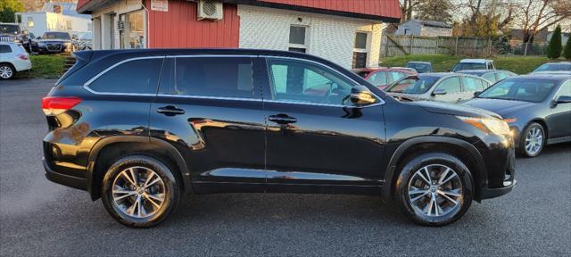 used 2018 Toyota Highlander car, priced at $14,490