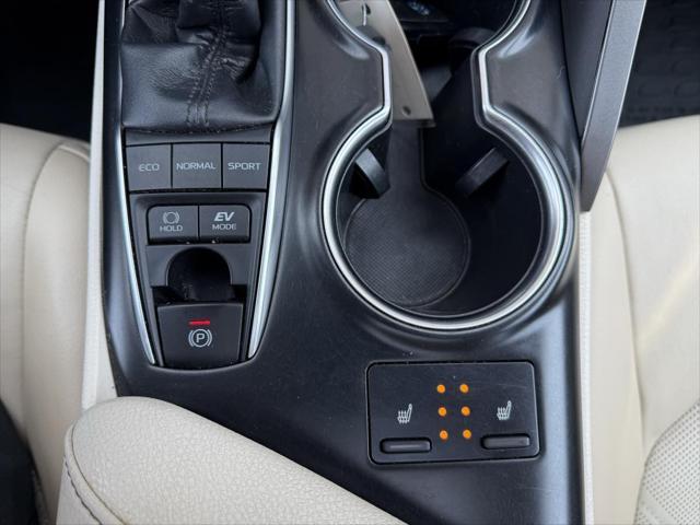 used 2018 Toyota Camry Hybrid car, priced at $17,990