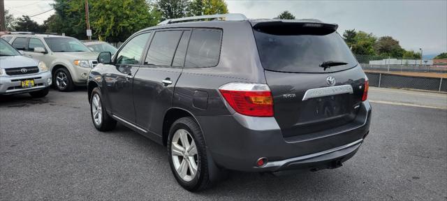 used 2009 Toyota Highlander car, priced at $12,990