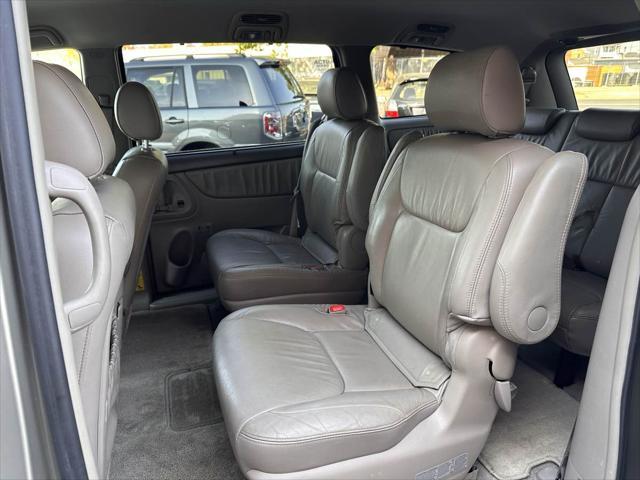 used 2007 Toyota Sienna car, priced at $7,990