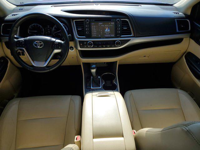 used 2015 Toyota Highlander car, priced at $17,884
