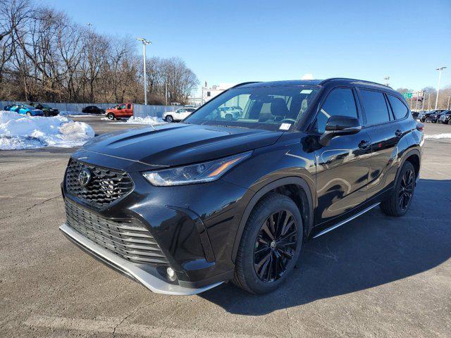 used 2024 Toyota Highlander car, priced at $43,800