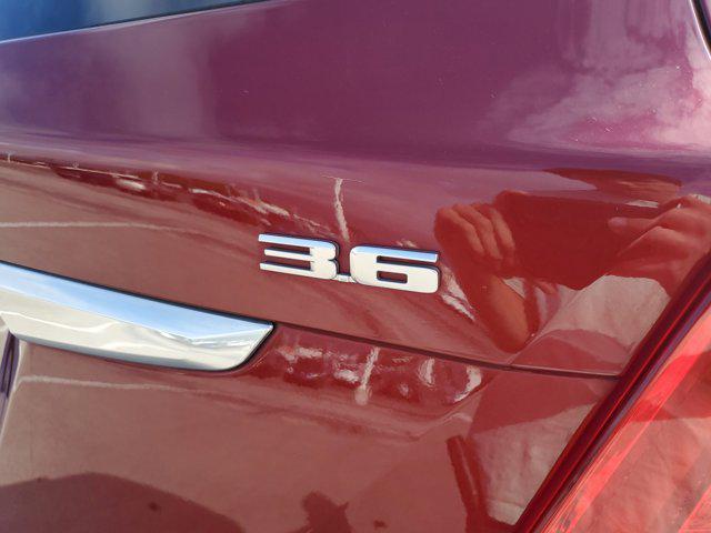 used 2018 Cadillac XT5 car, priced at $19,748