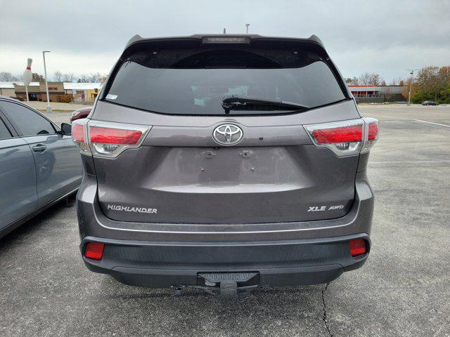 used 2015 Toyota Highlander car, priced at $18,642