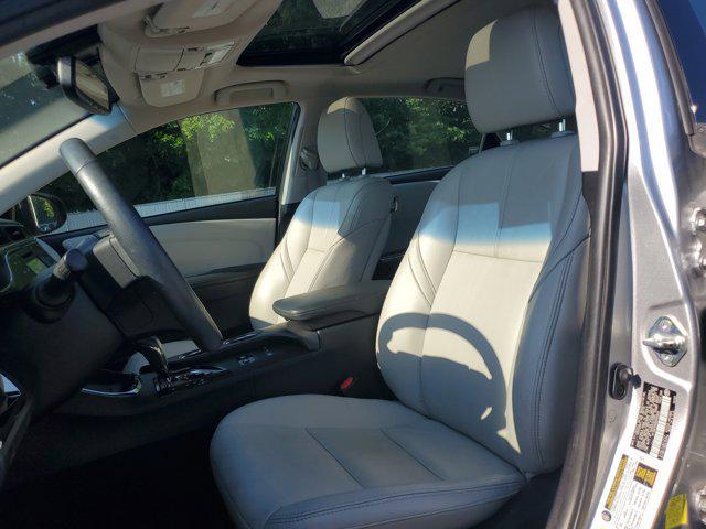 used 2016 Toyota Avalon Hybrid car, priced at $17,190