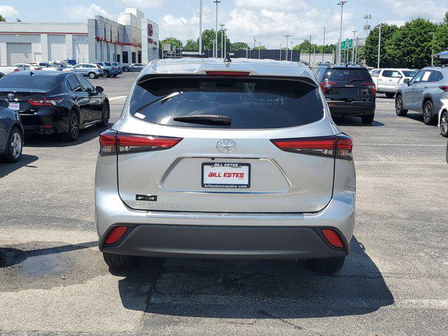 used 2023 Toyota Highlander car, priced at $34,821