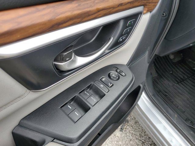 used 2022 Honda CR-V Hybrid car, priced at $28,634