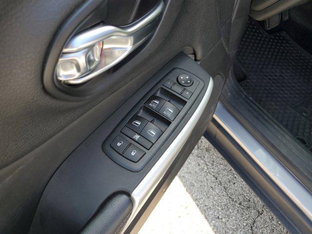 used 2018 Jeep Cherokee car, priced at $14,827