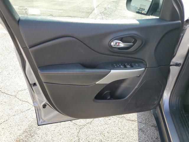 used 2018 Jeep Cherokee car, priced at $14,827