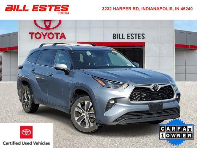 used 2022 Toyota Highlander car, priced at $36,300