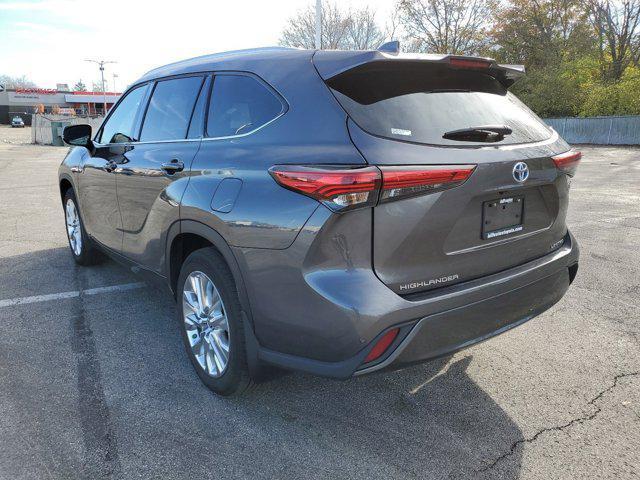 used 2022 Toyota Highlander Hybrid car, priced at $46,391