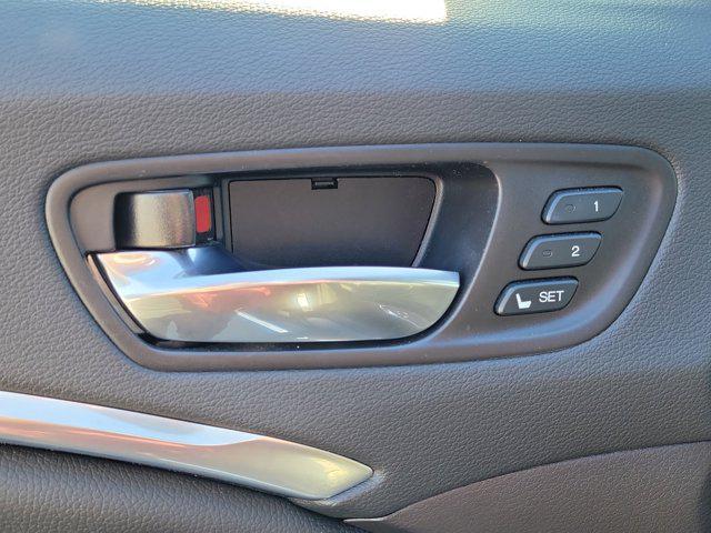 used 2020 Acura MDX car, priced at $25,788