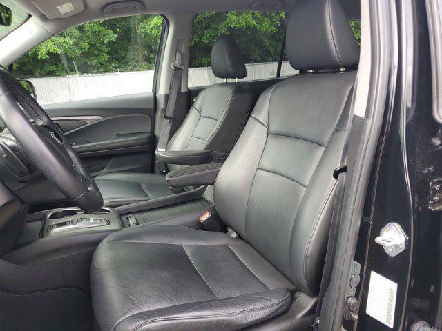 used 2022 Honda Pilot car, priced at $32,095