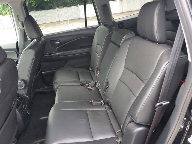 used 2022 Honda Pilot car, priced at $32,095