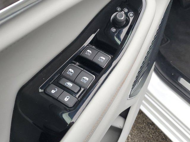 used 2022 Jeep Grand Cherokee car, priced at $31,899