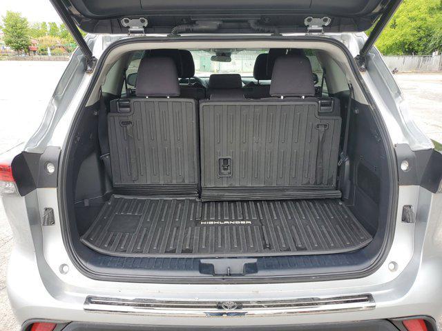 used 2022 Toyota Highlander car, priced at $29,695