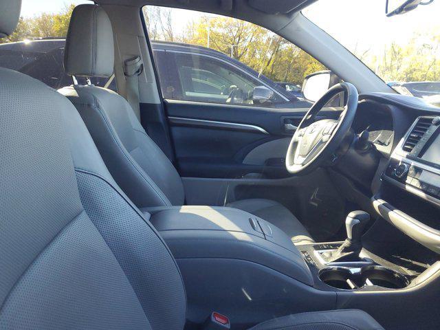 used 2015 Toyota Highlander car, priced at $20,291