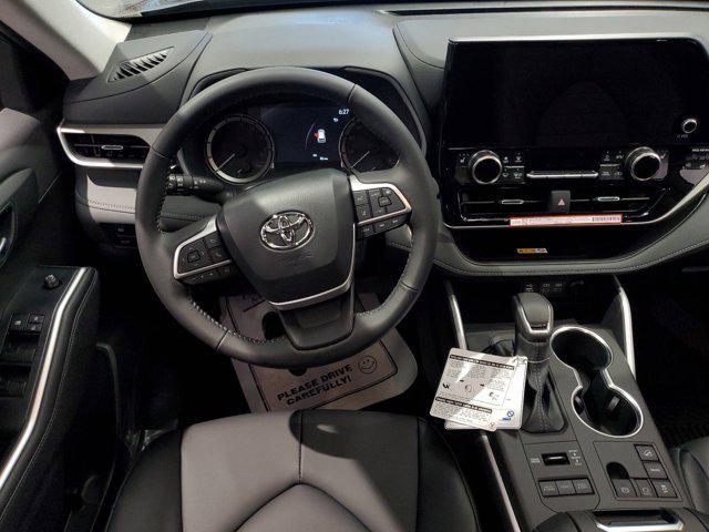 new 2025 Toyota Highlander car, priced at $49,890