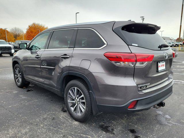 used 2018 Toyota Highlander car, priced at $17,866