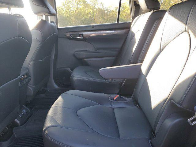 used 2022 Toyota Highlander Hybrid car, priced at $44,152