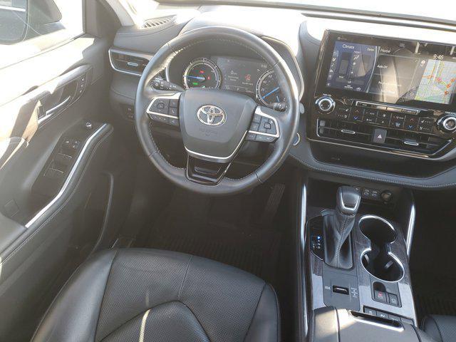 used 2022 Toyota Highlander Hybrid car, priced at $44,152
