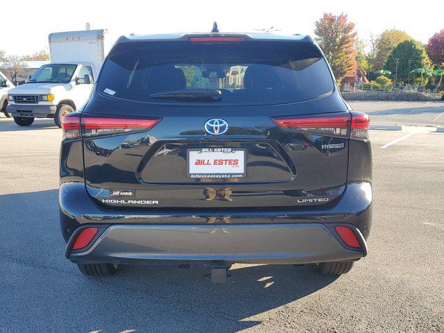 used 2022 Toyota Highlander Hybrid car, priced at $44,152