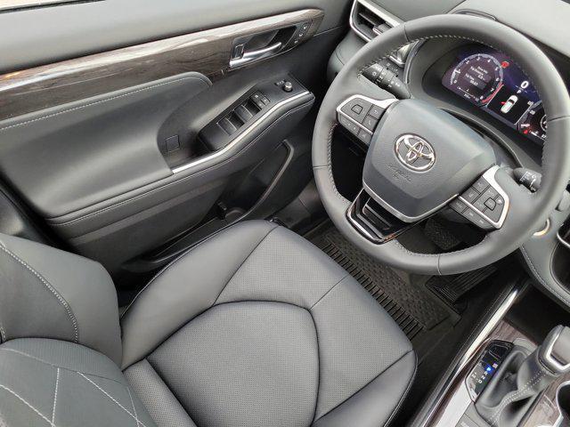 new 2026 Toyota Highlander car, priced at $55,822