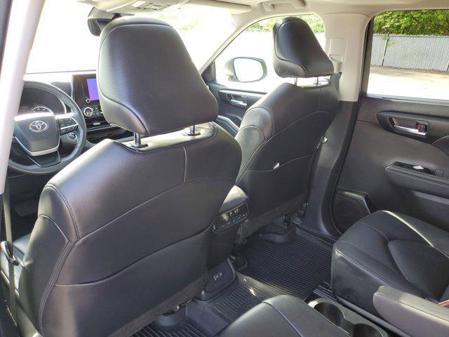 used 2023 Toyota Highlander car, priced at $42,261