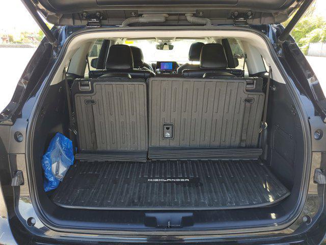 used 2023 Toyota Highlander car, priced at $42,261